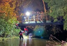 Scootmobiel raakt te water bij Het Fort