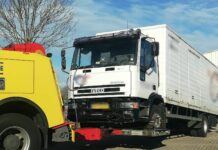 Inval bij bedrijf op Hertzweg Vlissingen