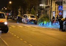 Grote politie-inzet voor groep jongeren die met vuurwerk door het centrum loopt