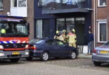 Brandweer controleert doorgebrande verlichting in pand aan Zeilmarkt