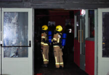 Prullenbak achter bar vliegt in brand in verbouwend café aan Bellamypark